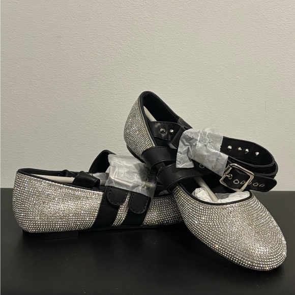 NWOB Dolls Kill / Sugar Thrillz Petty Princess Bling Flats